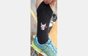 Christian associe ses chaussettes à l'évènement du moment.