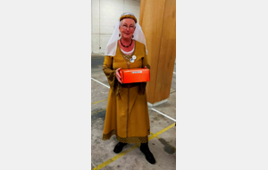 Cheherazade et sa marmite "Le Creuzet", qui officiait aussi aux enveloppes