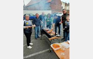 on se brûle, on tousse, on rigole. Bref, c'est le BBQ SQTA