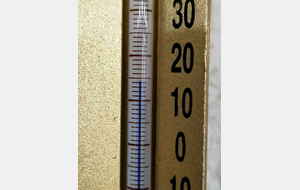 Il faisait plus chaud que lundi.