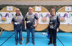 François, Jean Pierre et Nicole, chasseurs de lapins en chocolat.